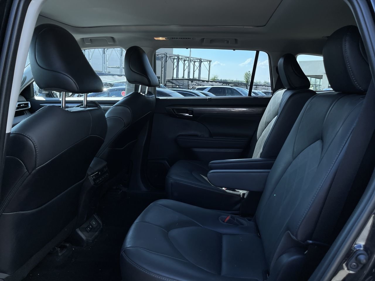 Used 2021 Black Toyota Platinum image 29
