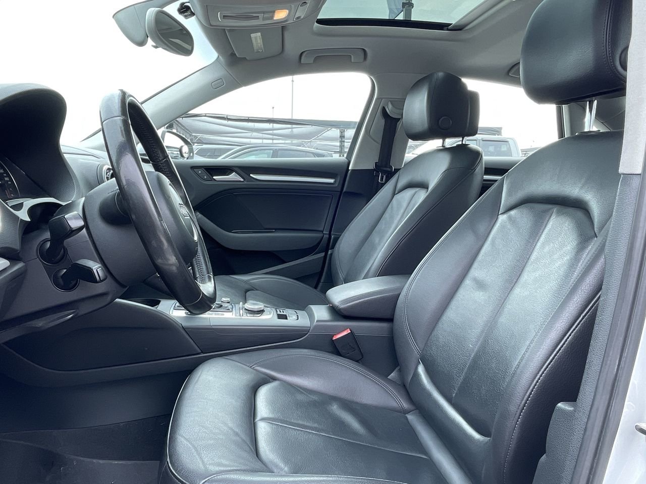 Used 2015 Ice Silver Met Audi 2.0T Komfort image 19