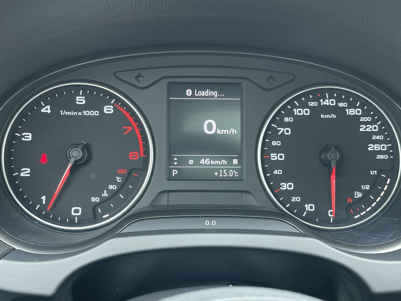 Used 2015 Ice Silver Met Audi 2.0T Komfort image 23