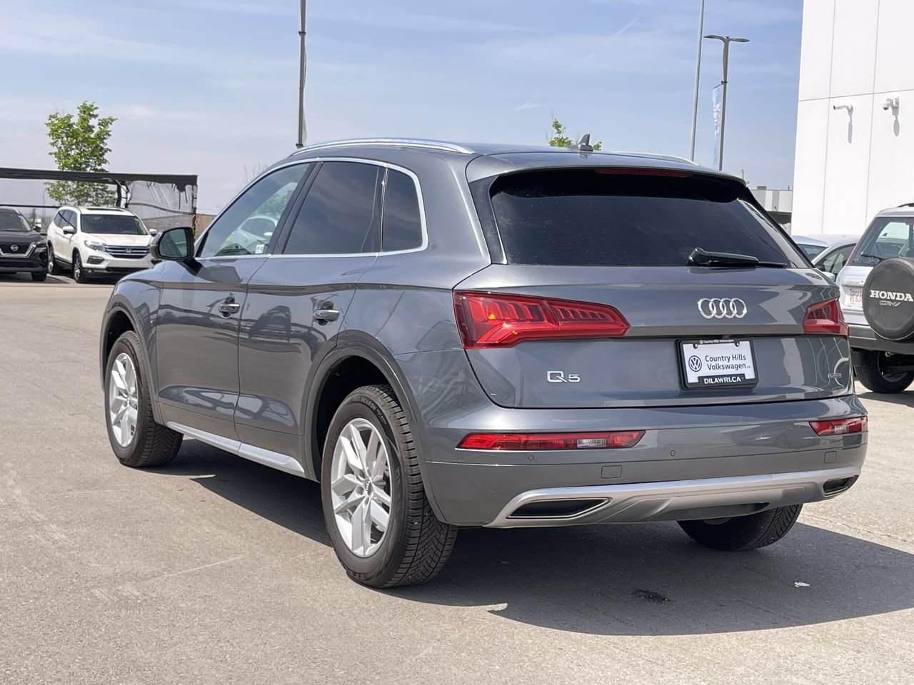 Used 2019 Manhattan Grey Met Audi QUATTRO image 8
