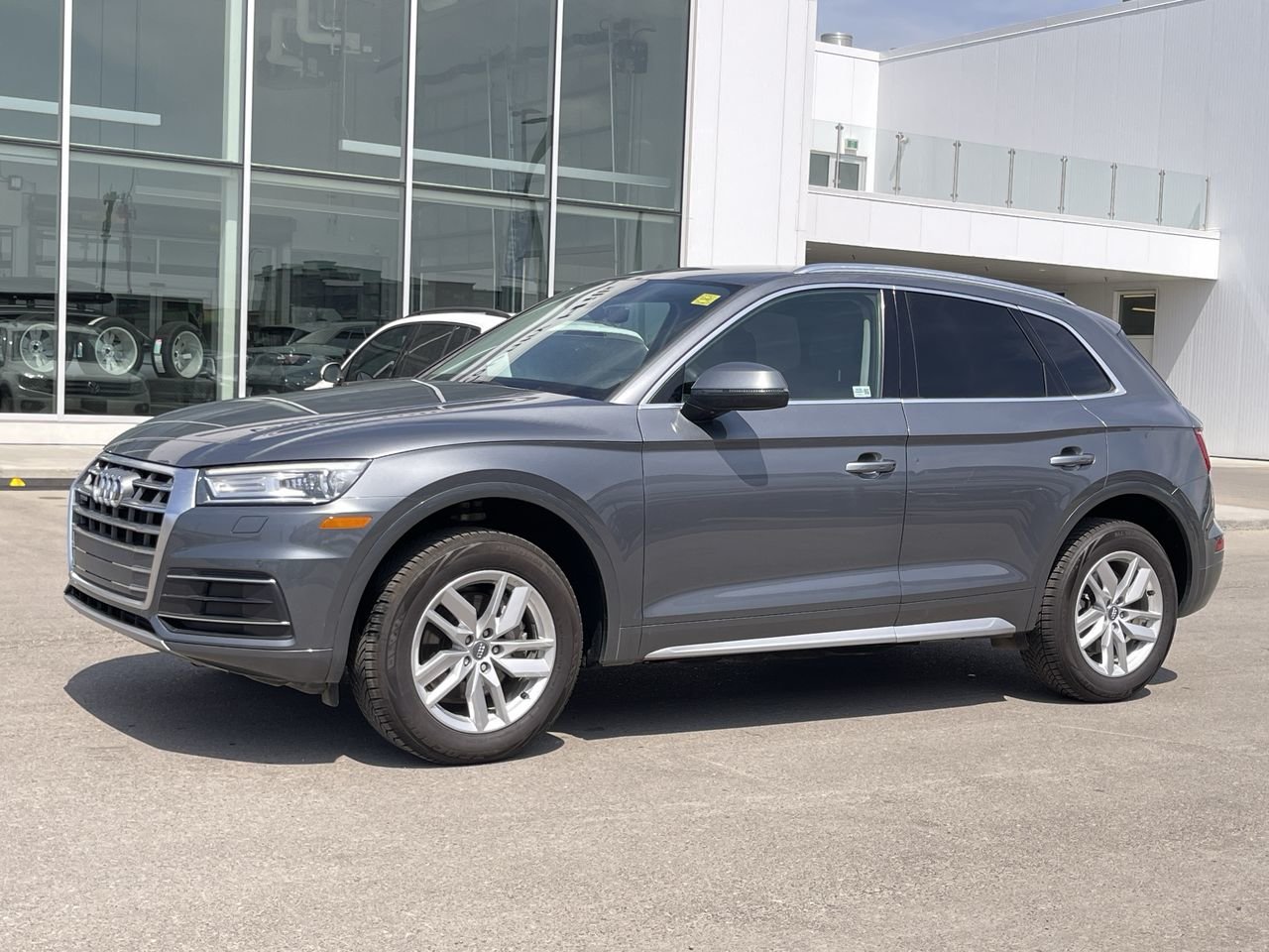 Used 2019 Manhattan Grey Met Audi QUATTRO image 4