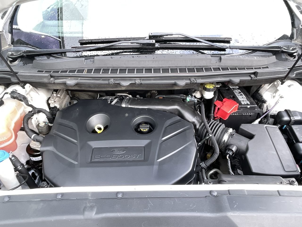 Used 2017 Oxford White Ford SE All-Wheel Drive image 32