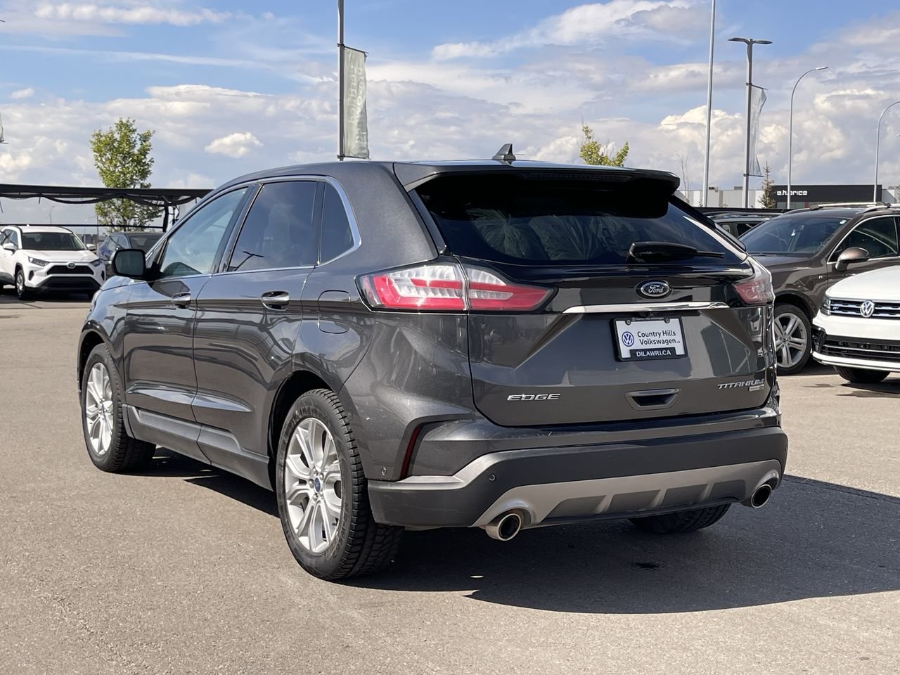 Used 2019  Ford Titanium image 8
