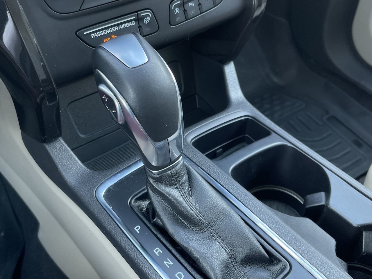 Used 2019 Agate Black (MET) Ford Titanium image 28