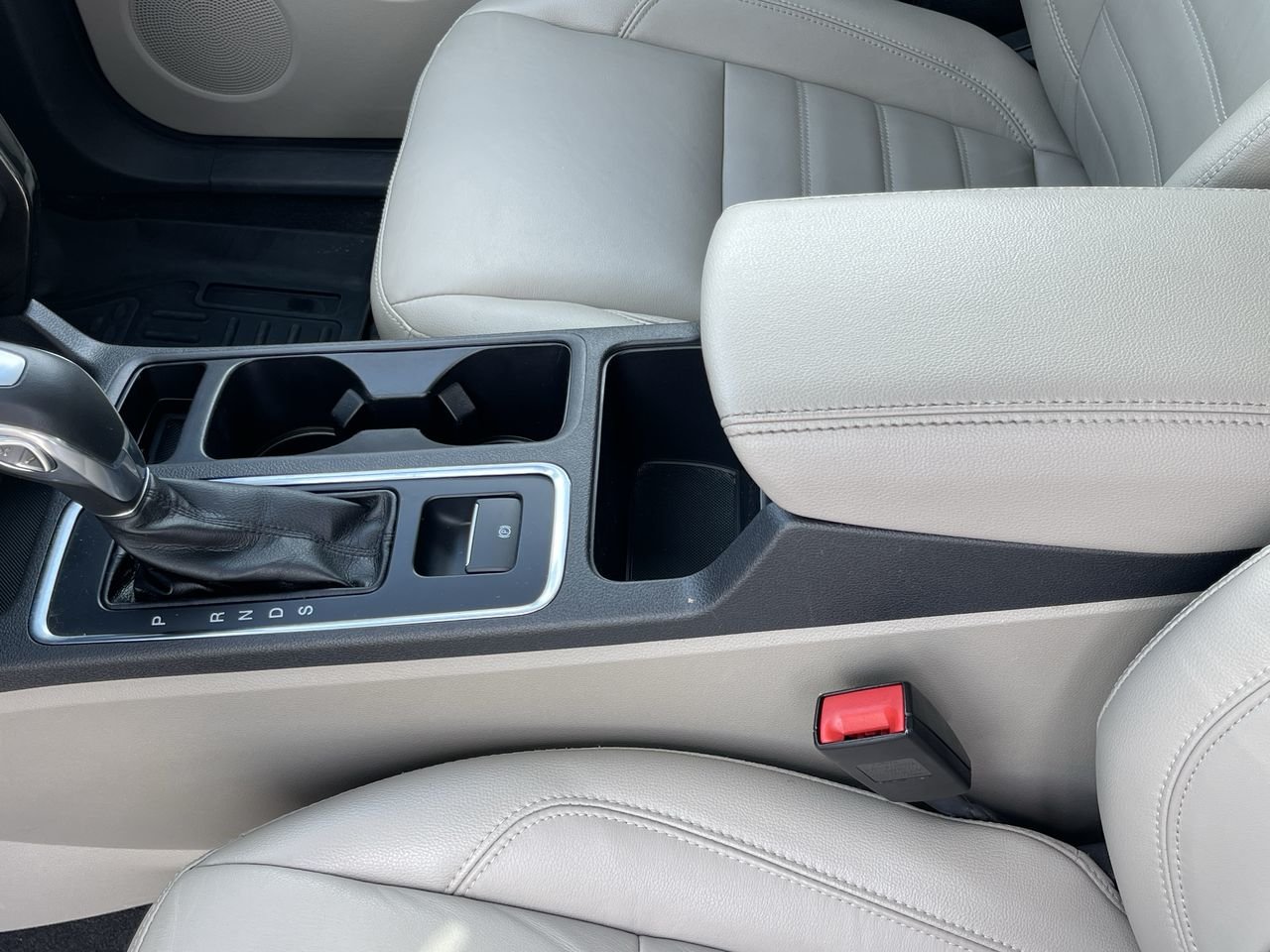 Used 2019 Agate Black (MET) Ford Titanium image 29