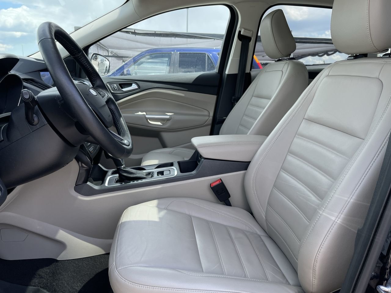 Used 2019 Agate Black (MET) Ford Titanium image 19