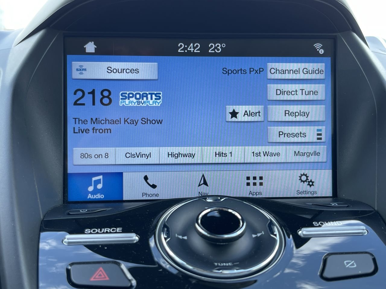 Used 2019 Agate Black (MET) Ford Titanium image 24