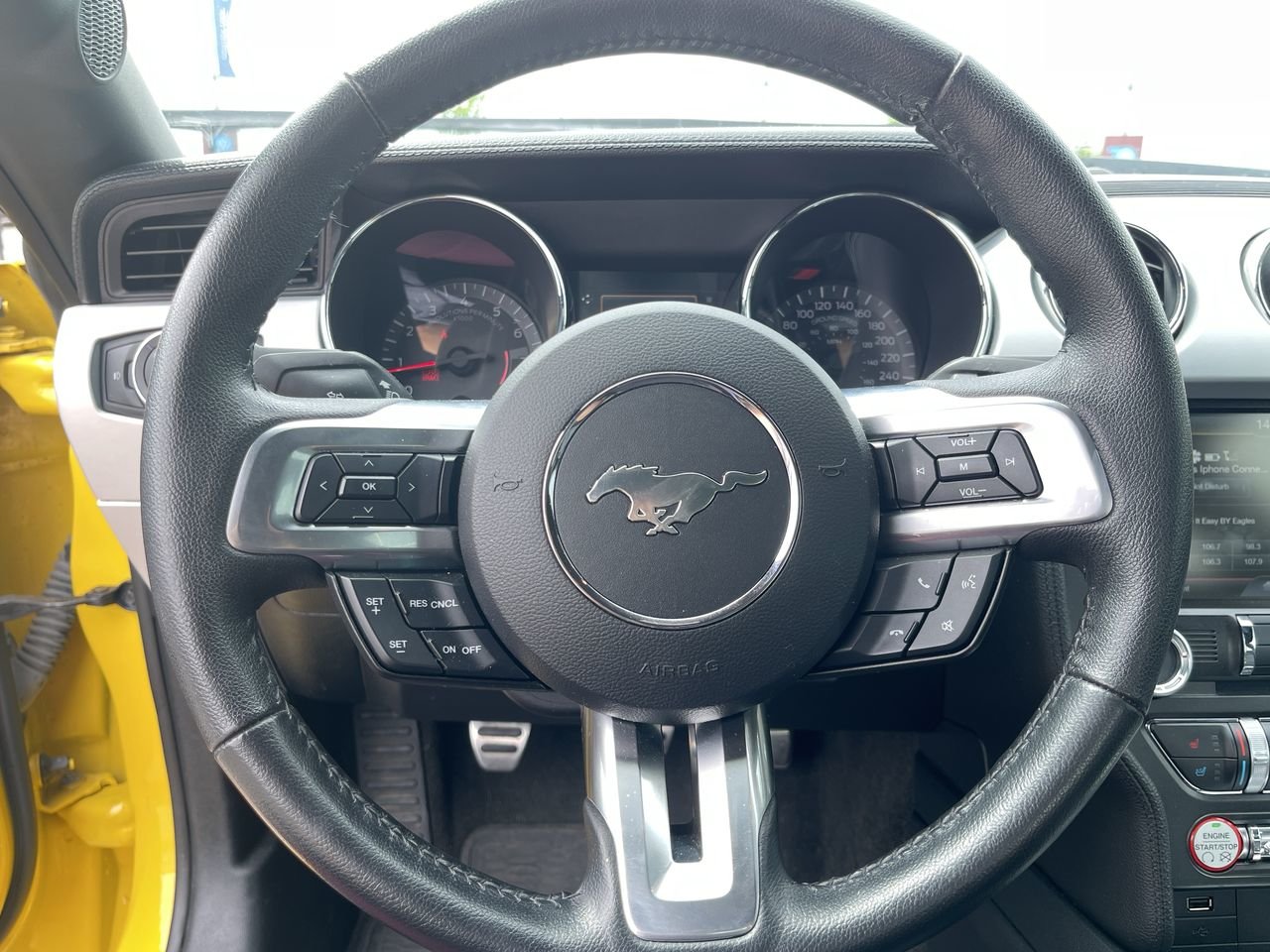 Used 2015 Triple Yellow Tri-Coat Ford GT image 22