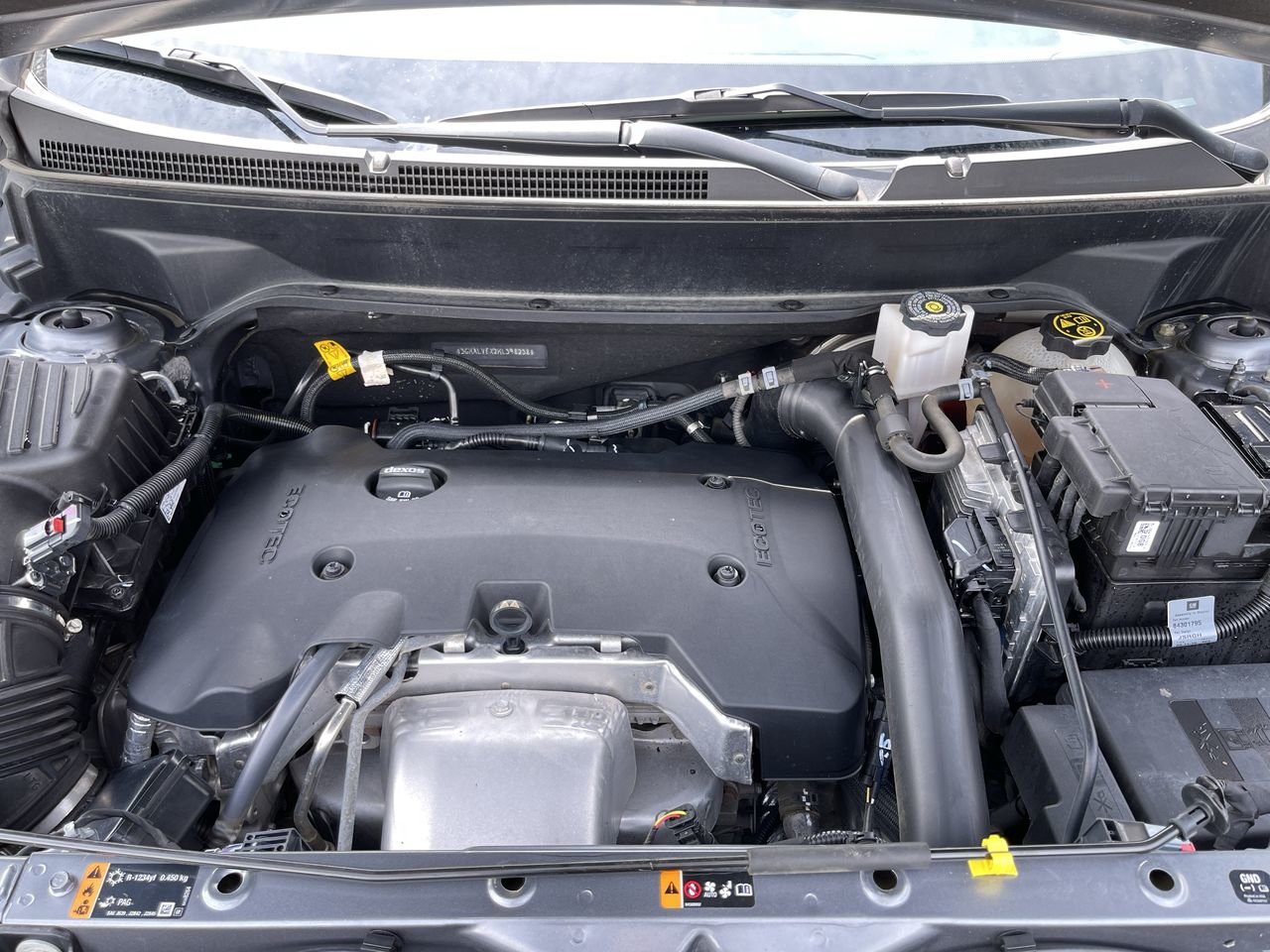 Used 2019 Graphite Grey (MET) GMC SLT image 32