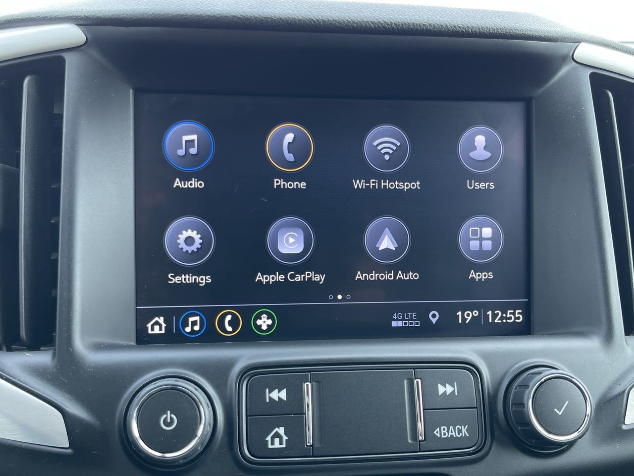Used 2019 Graphite Grey (MET) GMC SLT image 24