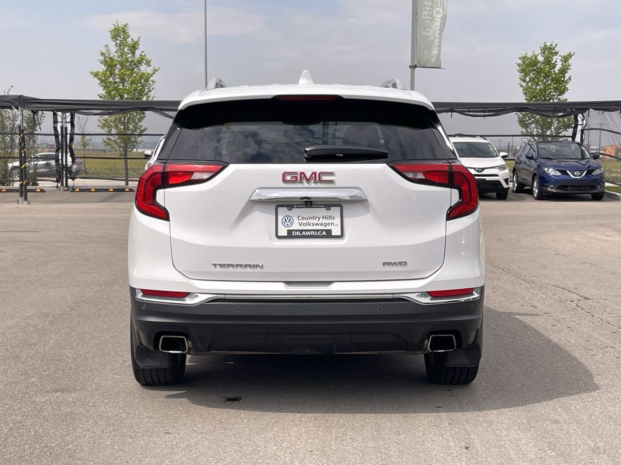 Used 2019 Summit White GMC SLT image 9