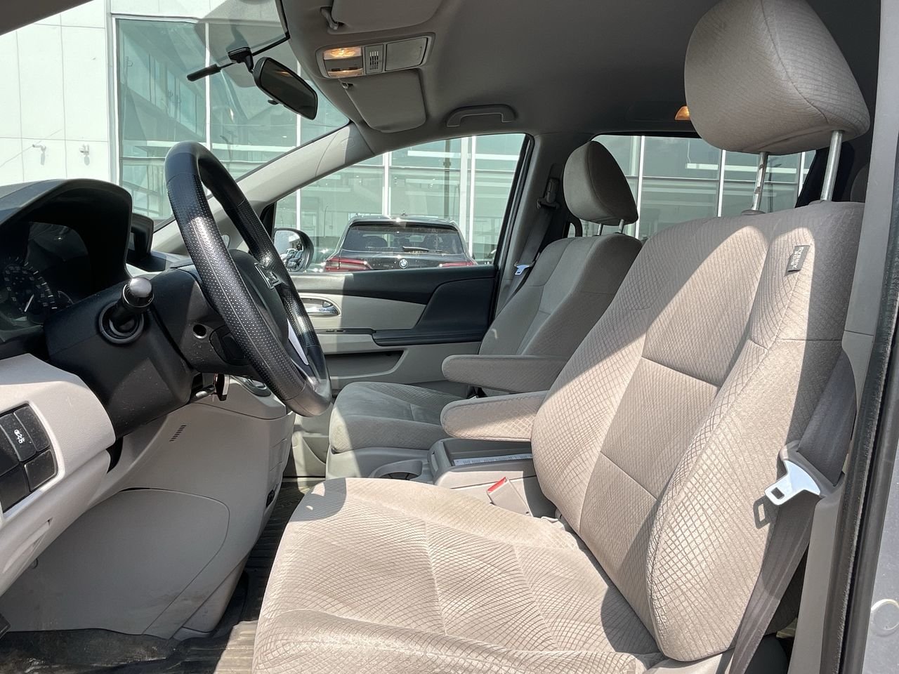 Used 2016 Lunar Silver Met Honda SE image 19