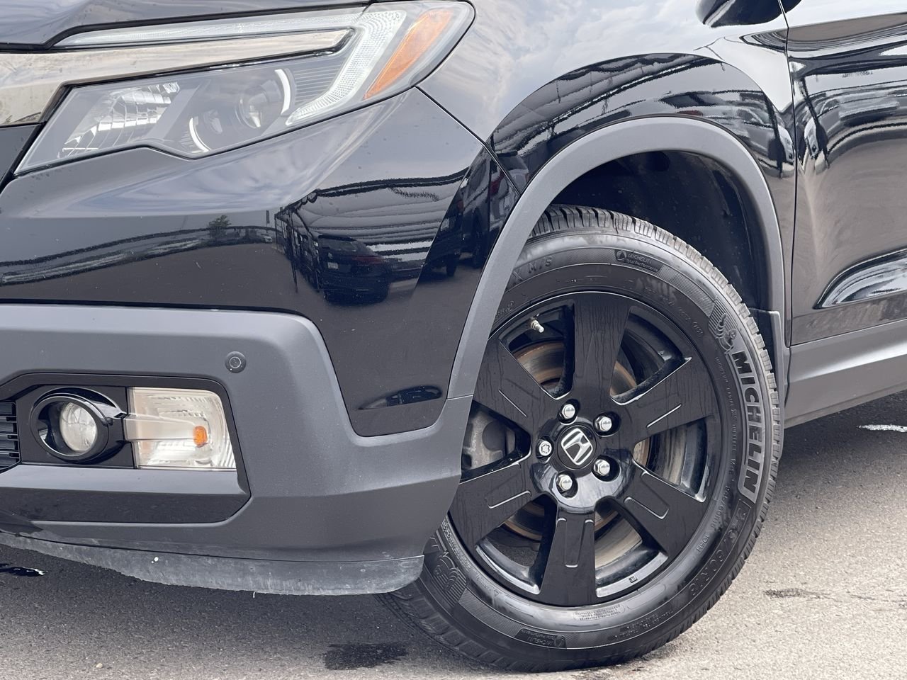 Used 2019 Crystal Black Pearl Honda Black Edition image 18