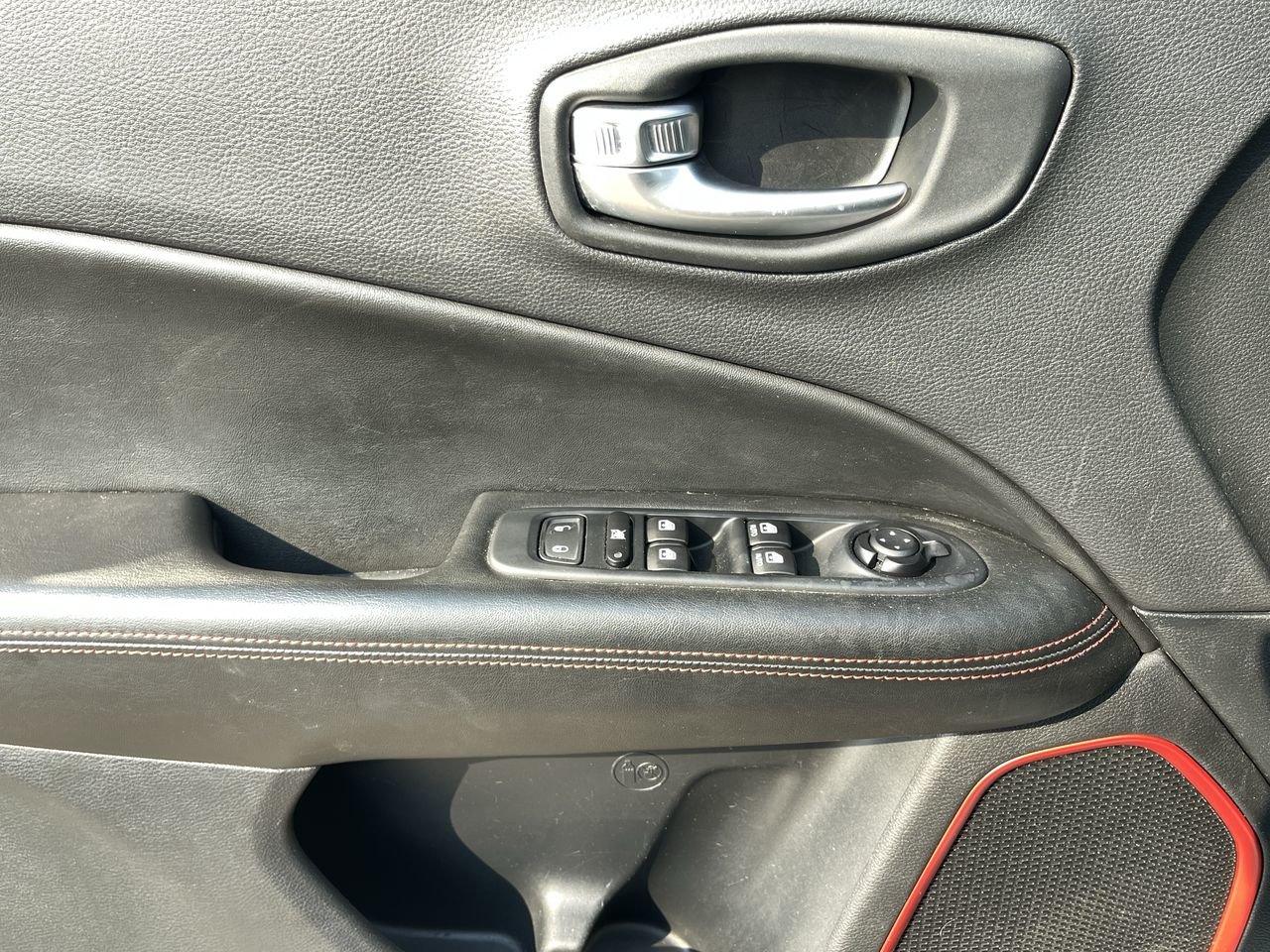 Used 2021  Jeep Trailhawk image 20