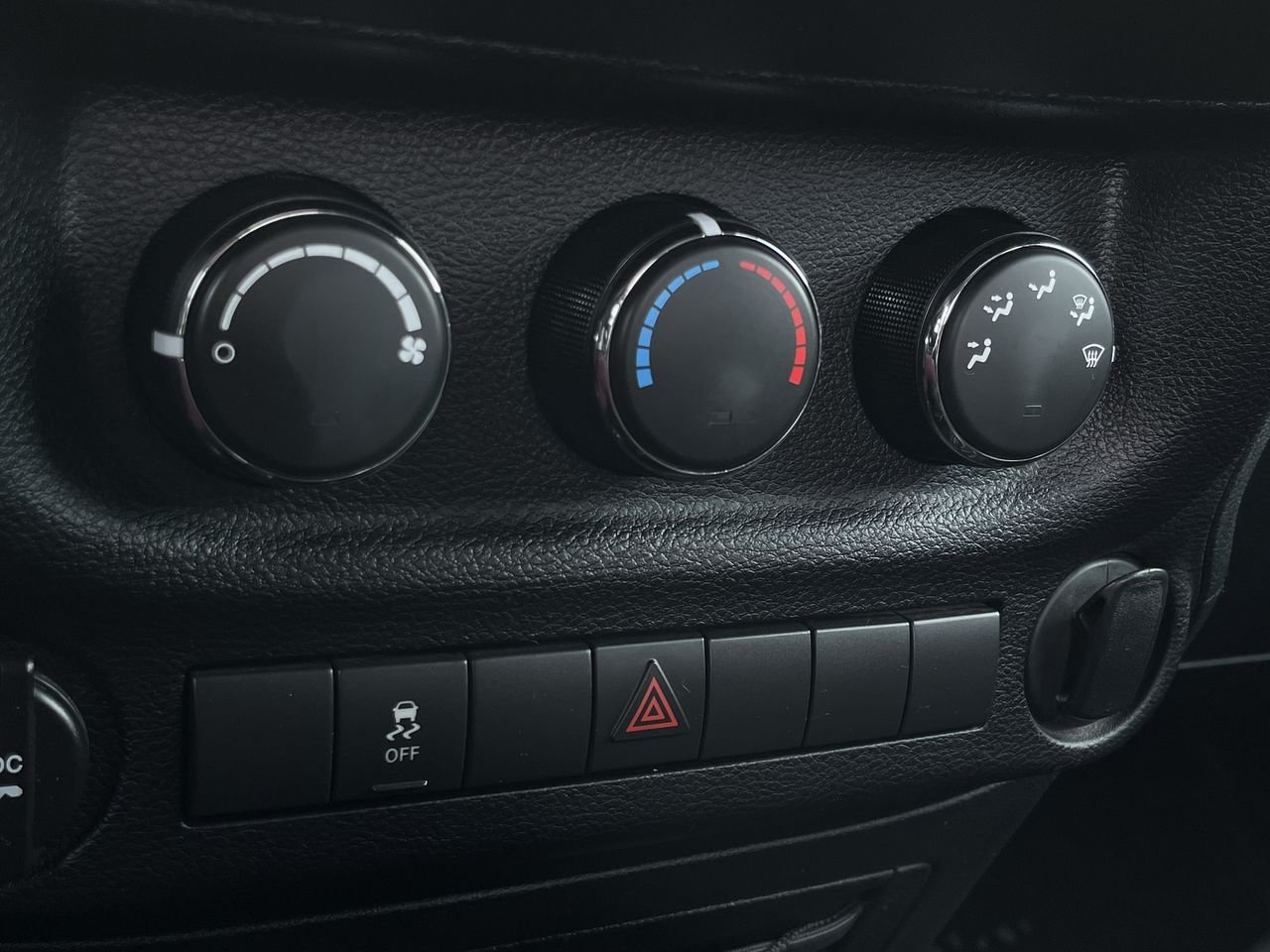 Used 2016 Black Jeep Sport image 25