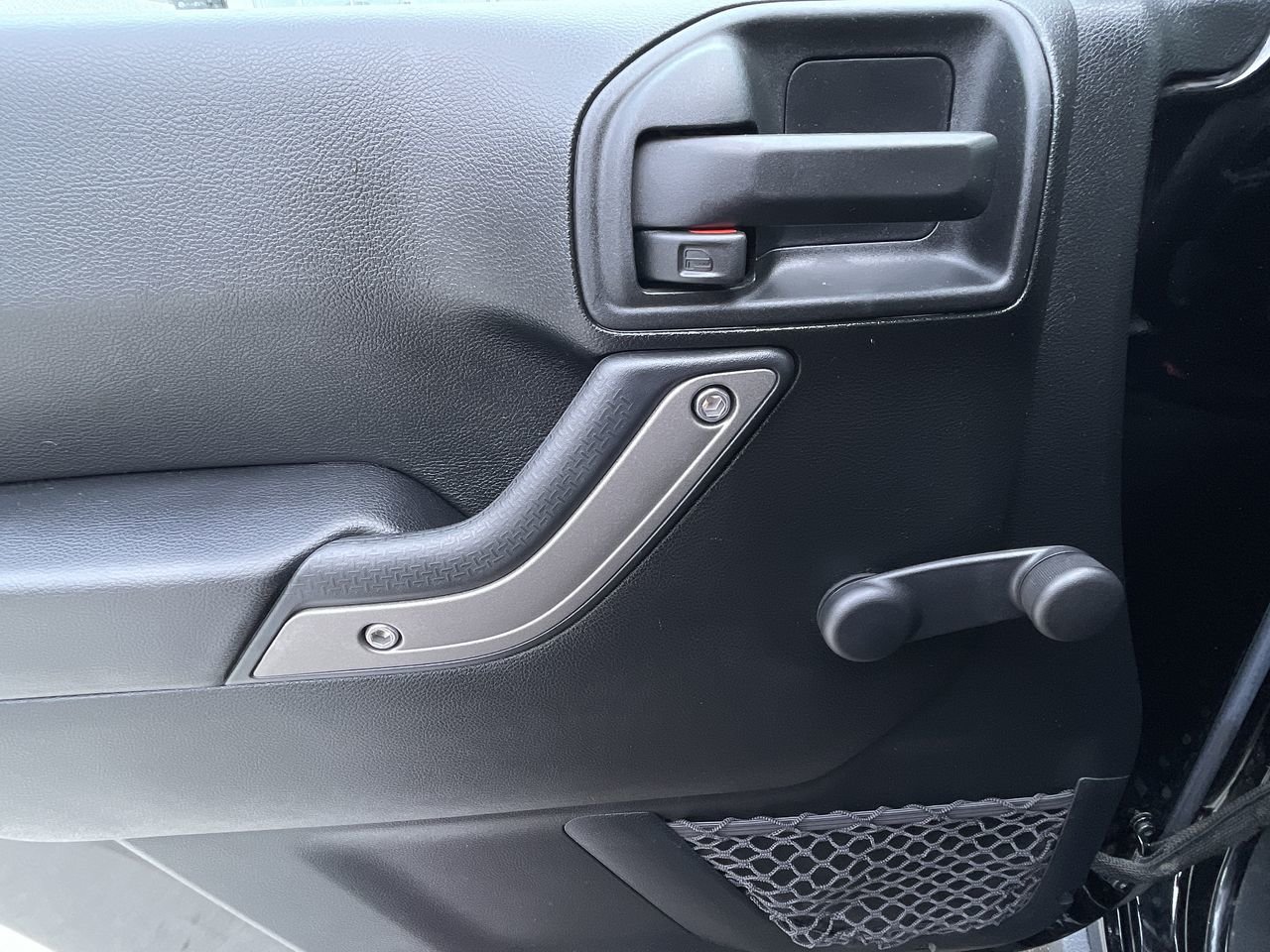 Used 2016 Black Jeep Sport image 21