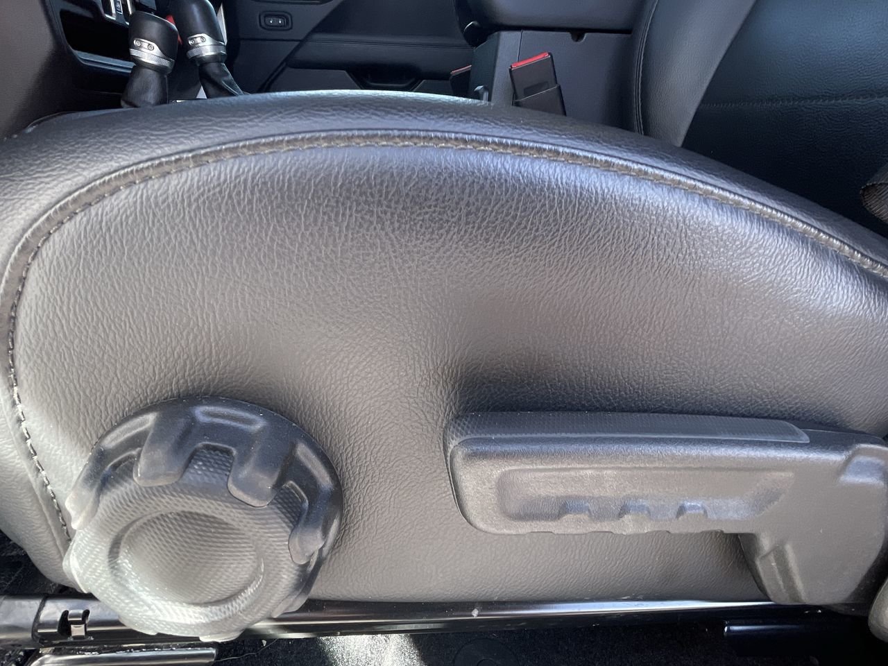 Used 2021 Bright White Jeep Unlimited Altitude image 20