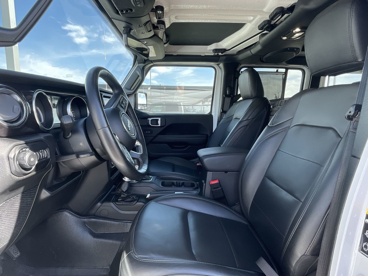 Used 2021 Bright White Jeep Unlimited Altitude image 19