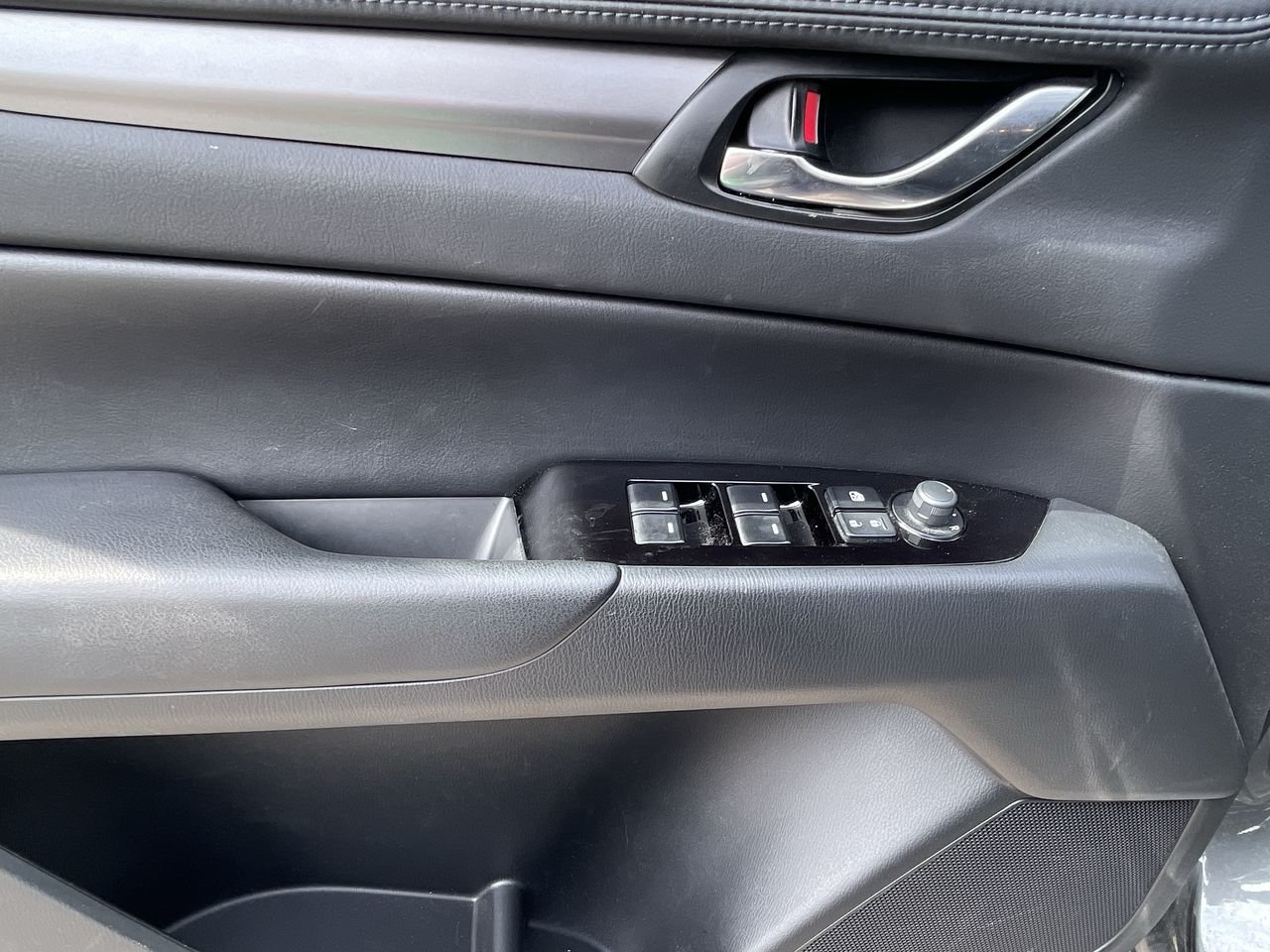 Used 2021 Machine Grey MET Mazda GS image 20
