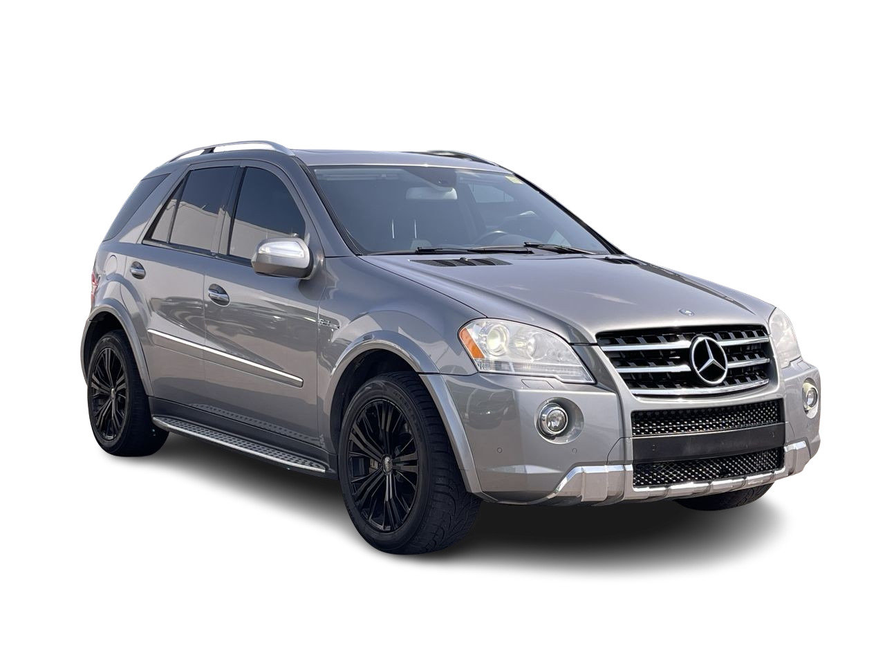 Used 2010 Tenorite Grey Met. Mercedes-Benz ML 63 AMG image 15