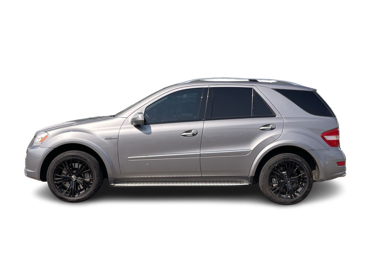 Used 2010 Tenorite Grey Met. Mercedes-Benz ML 63 AMG image 5