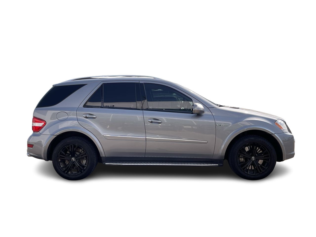 Used 2010 Tenorite Grey Met. Mercedes-Benz ML 63 AMG image 13