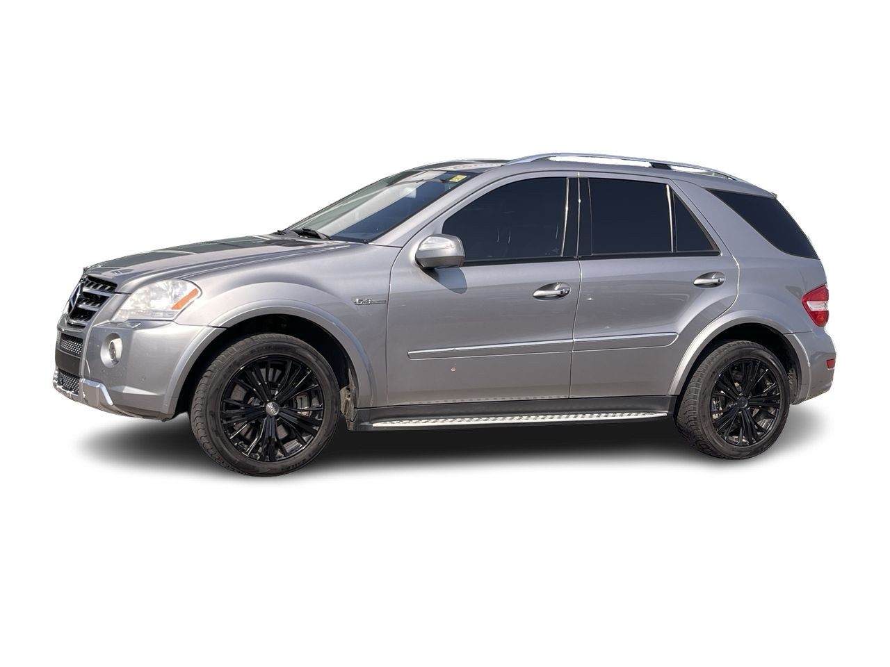 Used 2010 Tenorite Grey Met. Mercedes-Benz ML 63 AMG image 4