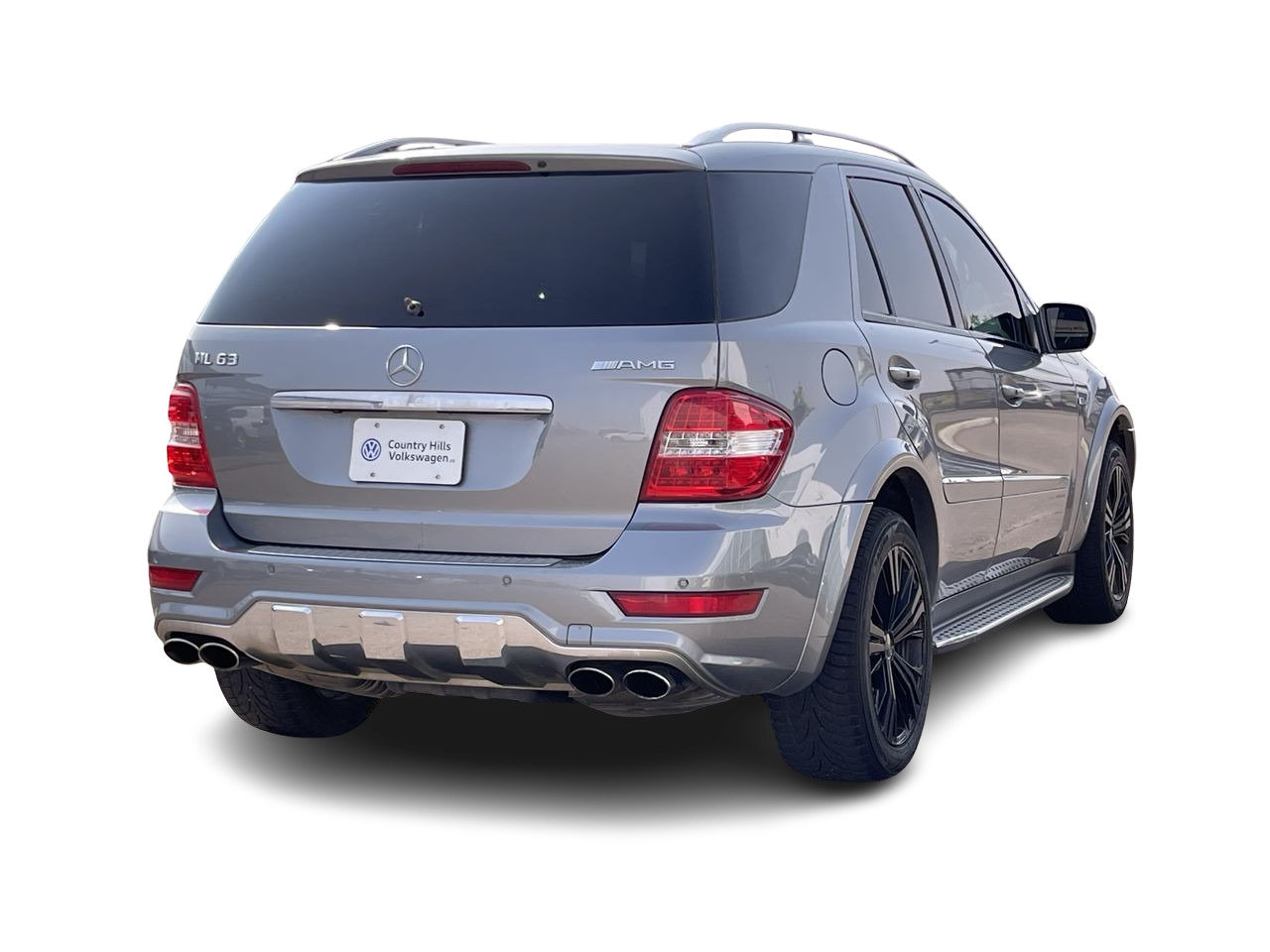 Used 2010 Tenorite Grey Met. Mercedes-Benz ML 63 AMG image 10