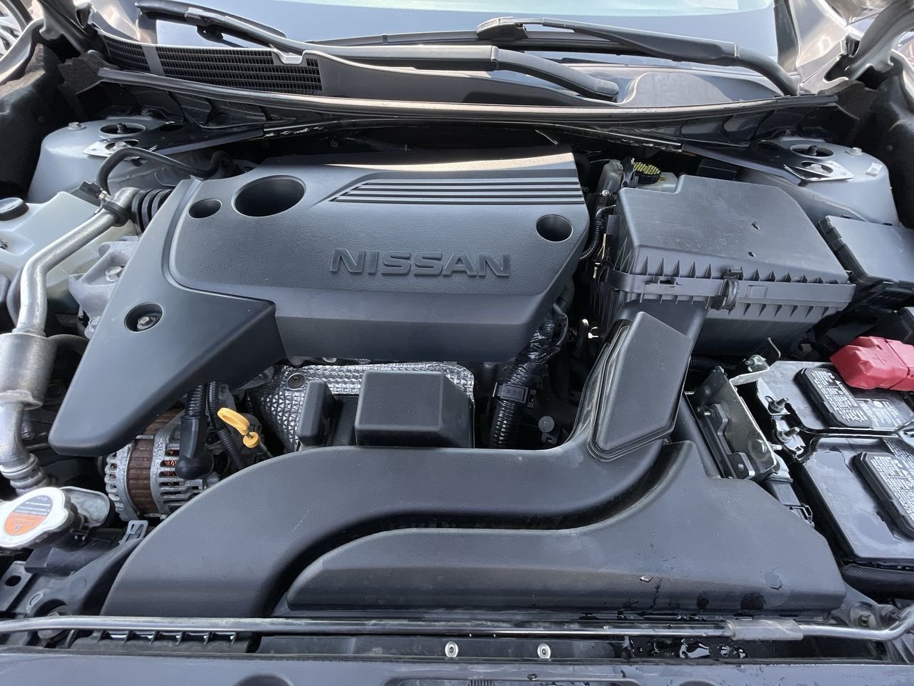 Used 2017 Brilliant Silver Met Nissan 2.5 SV image 30