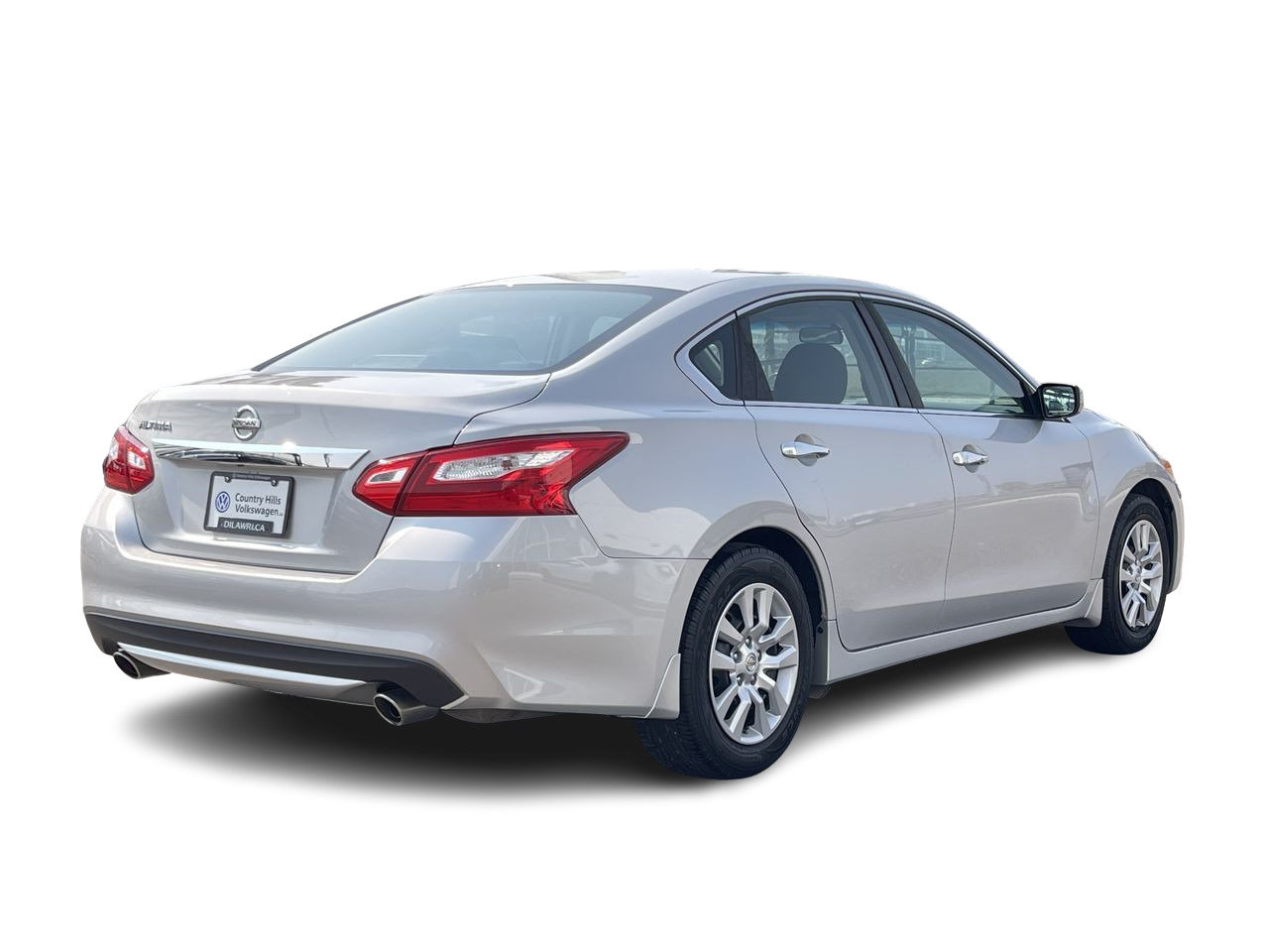 Used 2017 Brilliant Silver Met Nissan 2.5 SV image 11