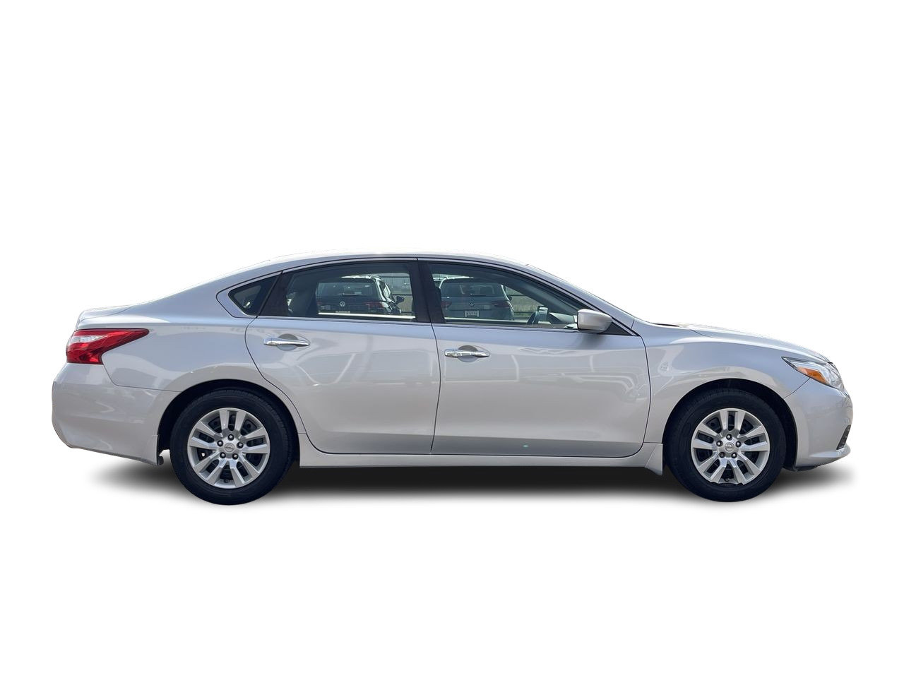 Used 2017 Brilliant Silver Met Nissan 2.5 SV image 13