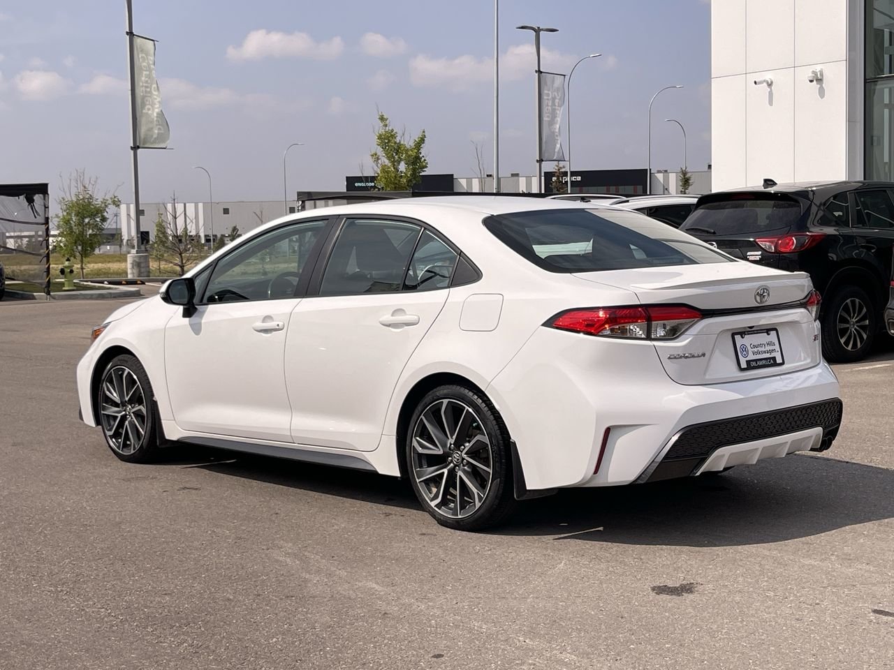 Used 2020 Super White Toyota SE image 7