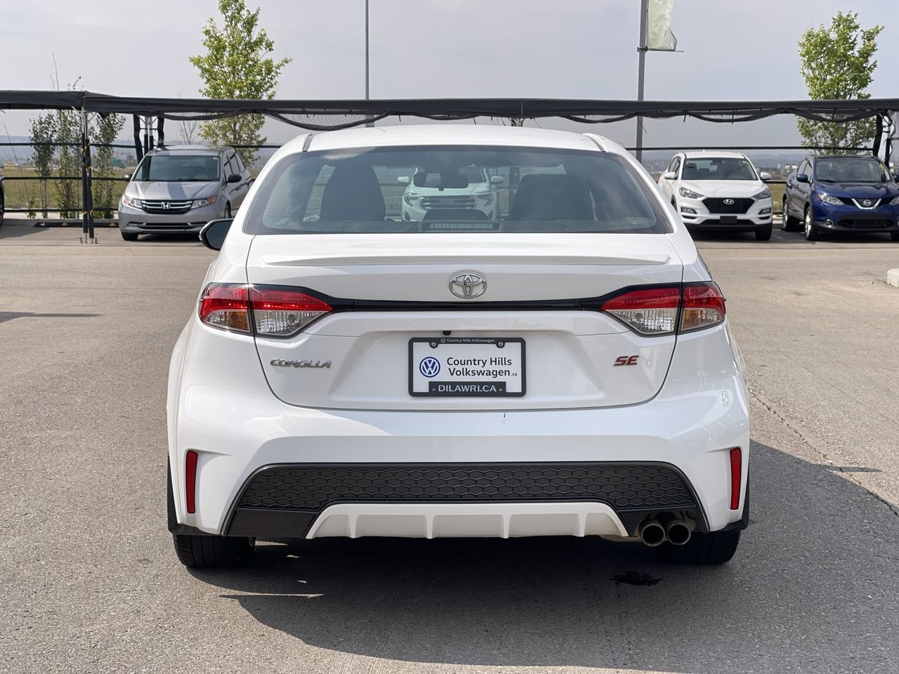 Used 2020 Super White Toyota SE image 9