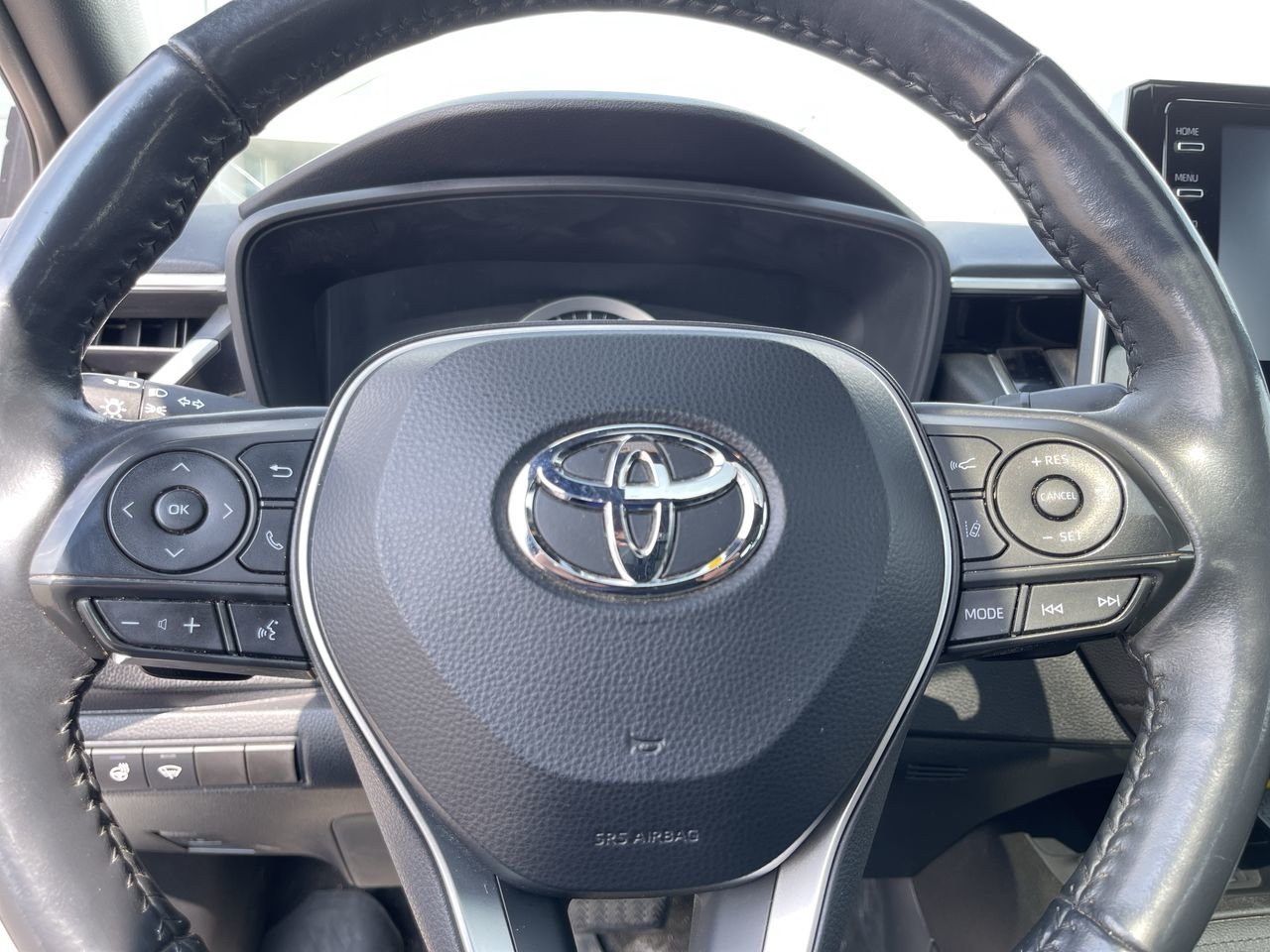 Used 2020 Super White Toyota SE image 21