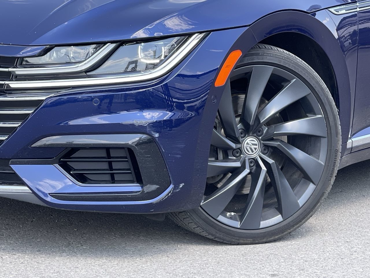 Certified Used 2019 Atlantic Blue Met Volkswagen 2.0T 8sp at w/ Tip 4MOTION image 18