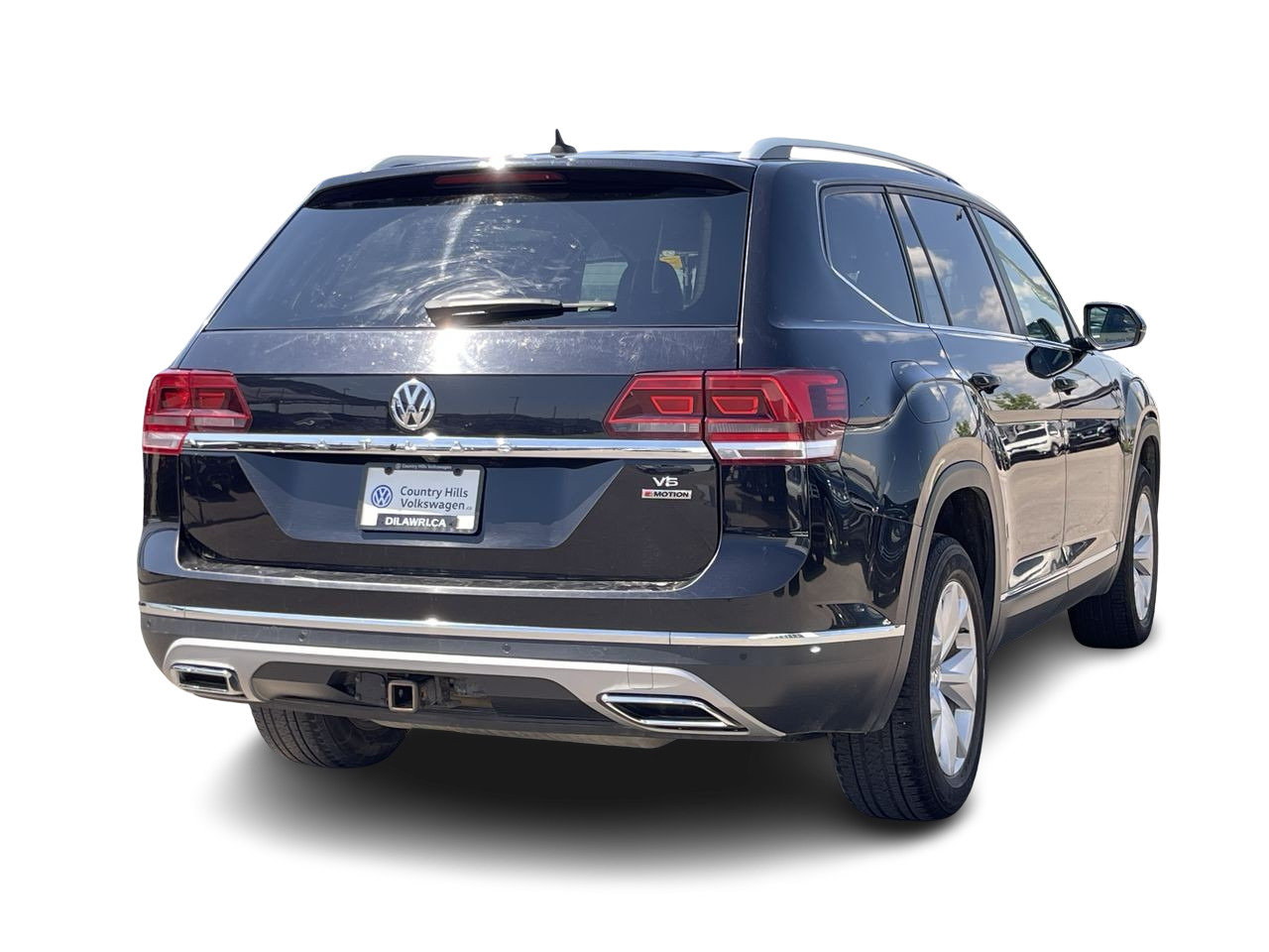 Used 2018 Deep Black Pearl Volkswagen Highline image 10