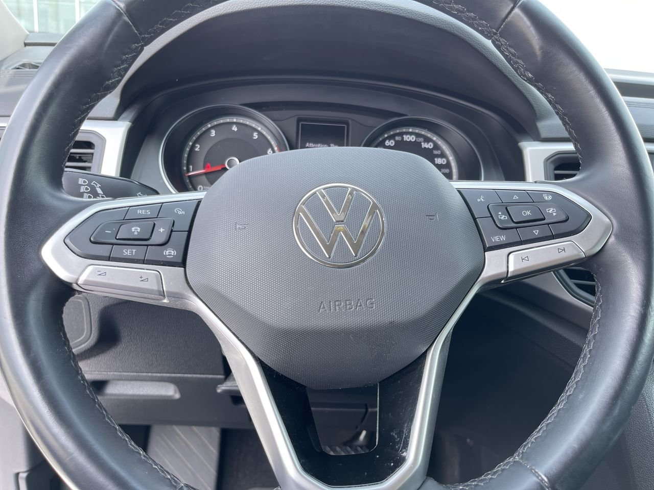 Certified Used 2021 Pure White Volkswagen Comfortline image 22