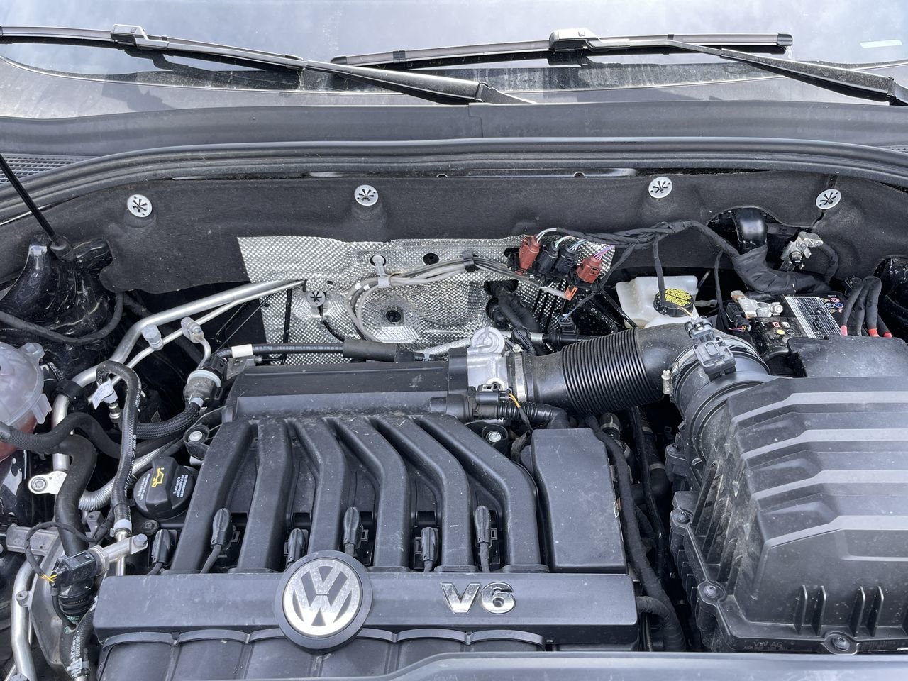 Certified Used 2022 Deep Black Pearl Volkswagen Execline image 36