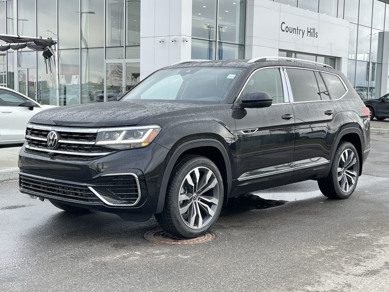 New 2023 Deep Black Pearl Volkswagen Execline image 3