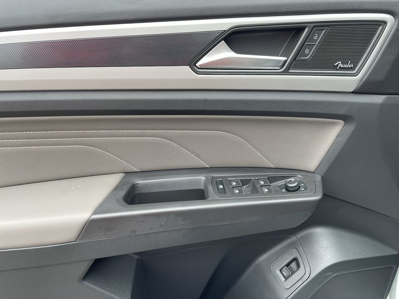 New 2023 Oryx White Pearl Volkswagen Execline image 21