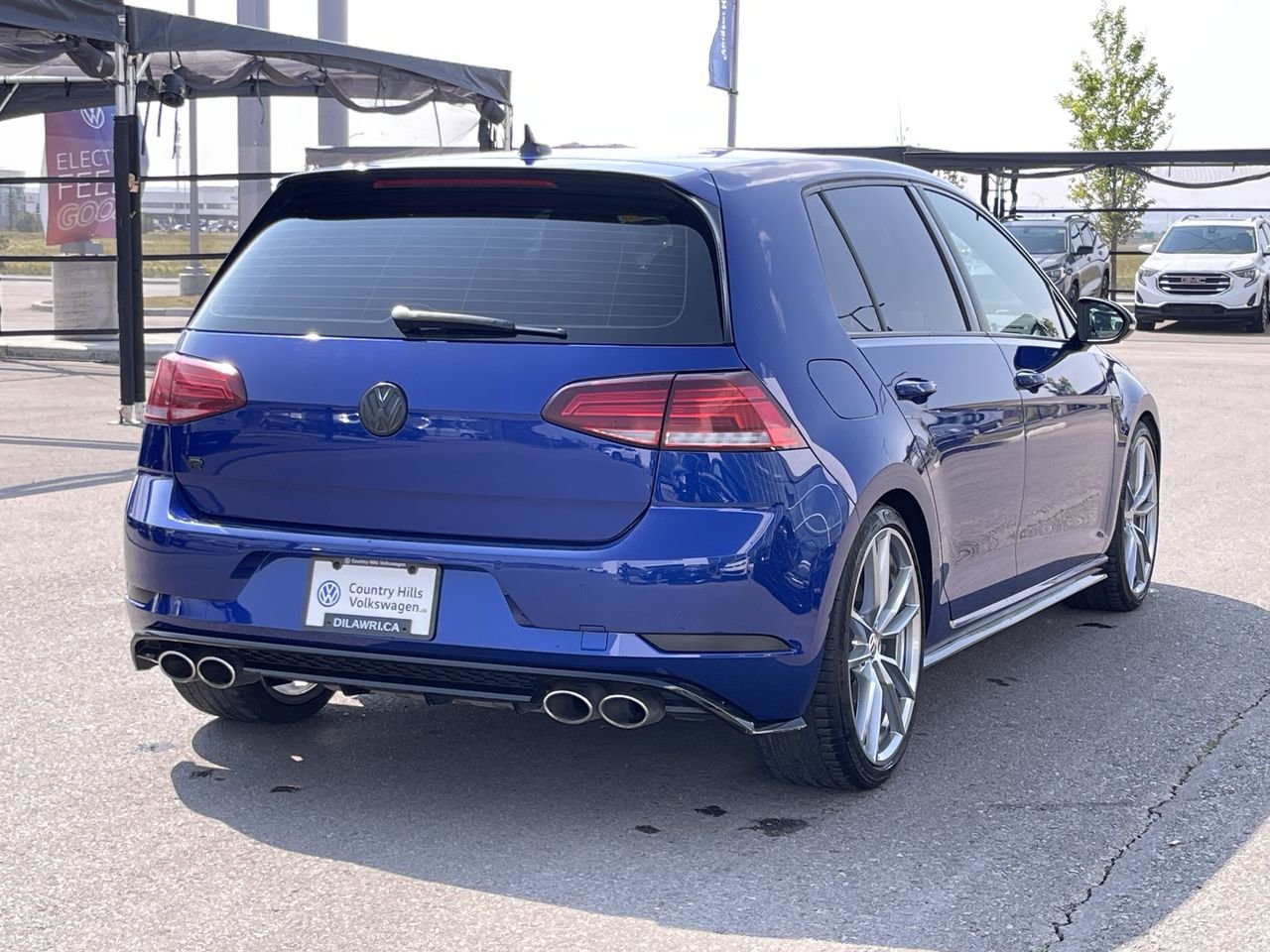 Used 2019 Lapiz Blue Met Volkswagen 5-Dr 2.0T 4MOTION at DSG image 10