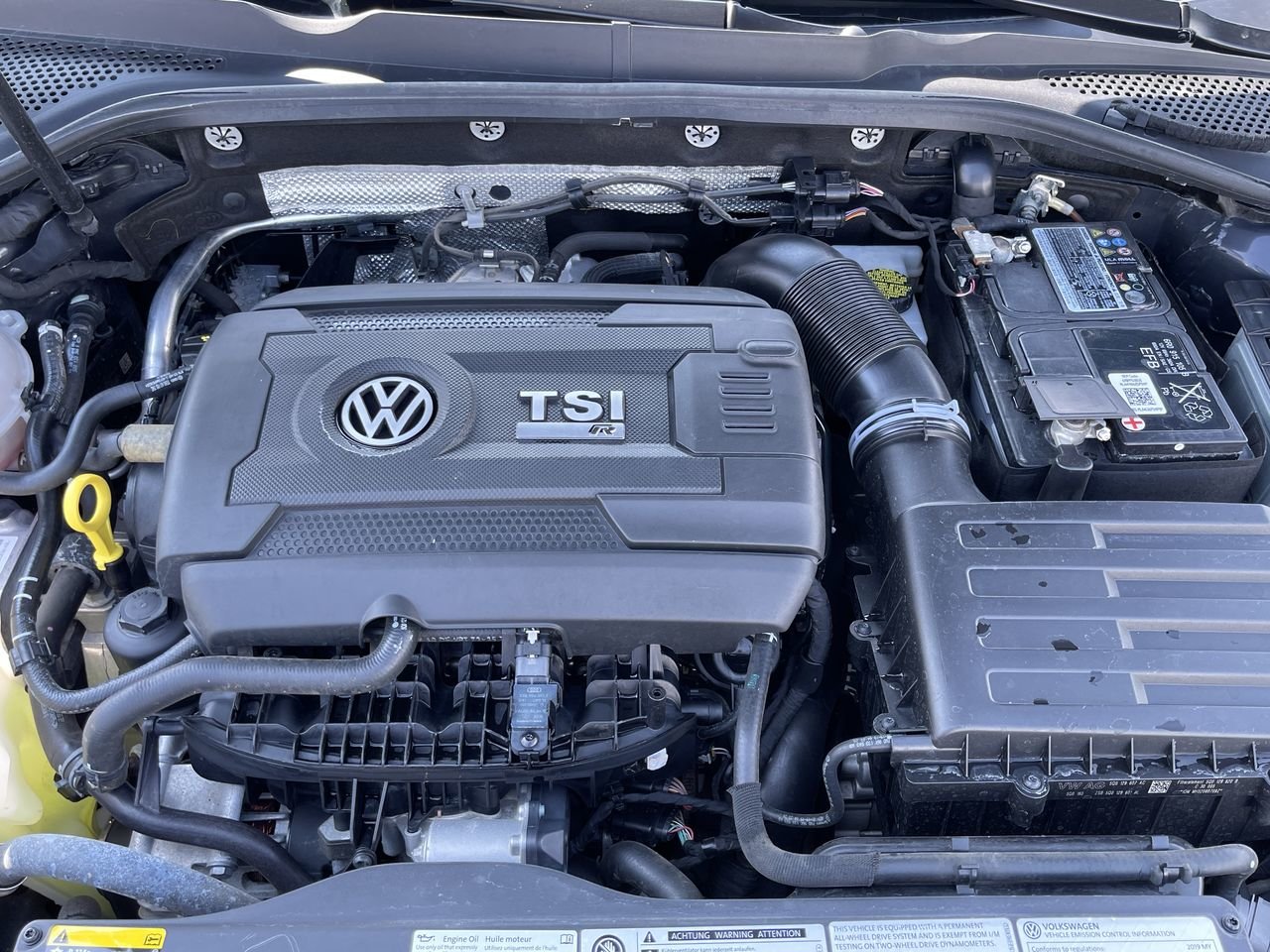Used 2019 Lapiz Blue Met Volkswagen 5-Dr 2.0T 4MOTION at DSG image 30