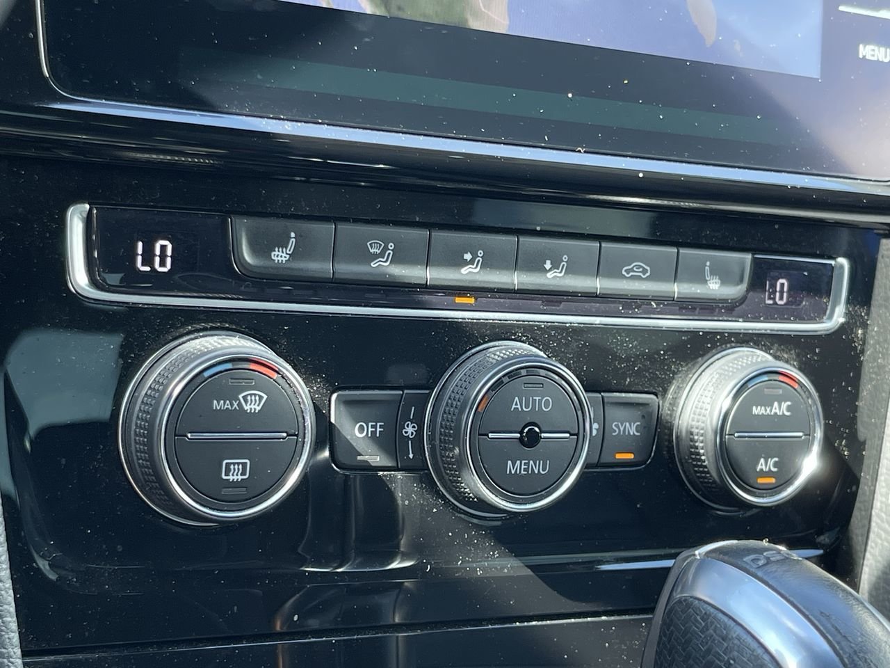 Used 2019 Lapiz Blue Met Volkswagen 5-Dr 2.0T 4MOTION at DSG image 26