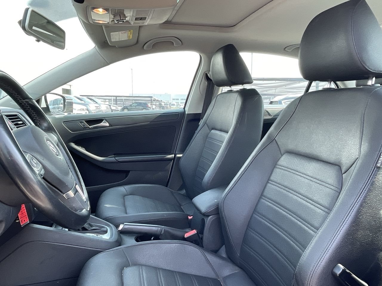 Used 2011 Candy White Volkswagen Sportline image 19