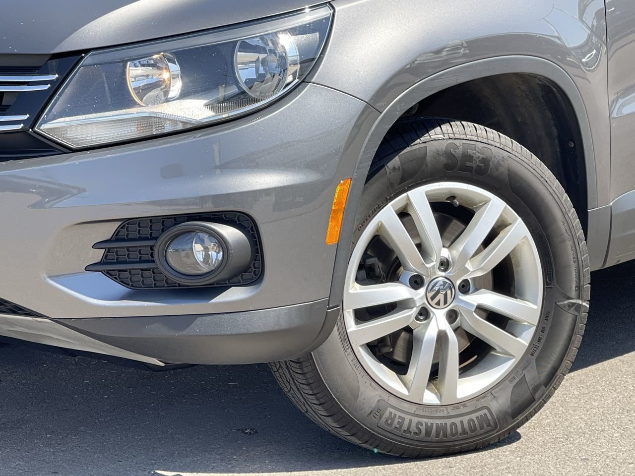 Used 2015 Pepper Grey Met Volkswagen Trendline image 18