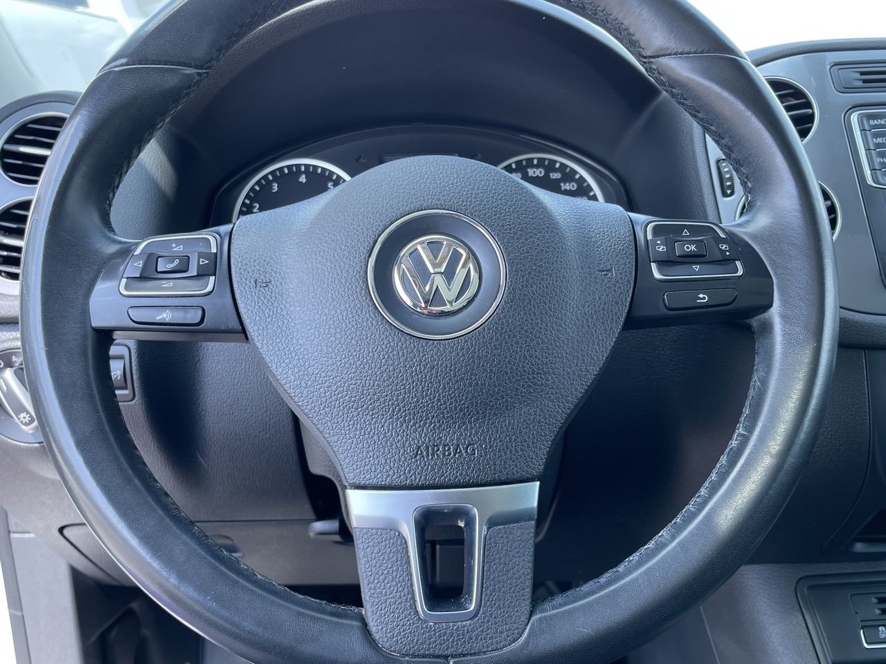 Used 2017 Pure White Volkswagen Highline image 22