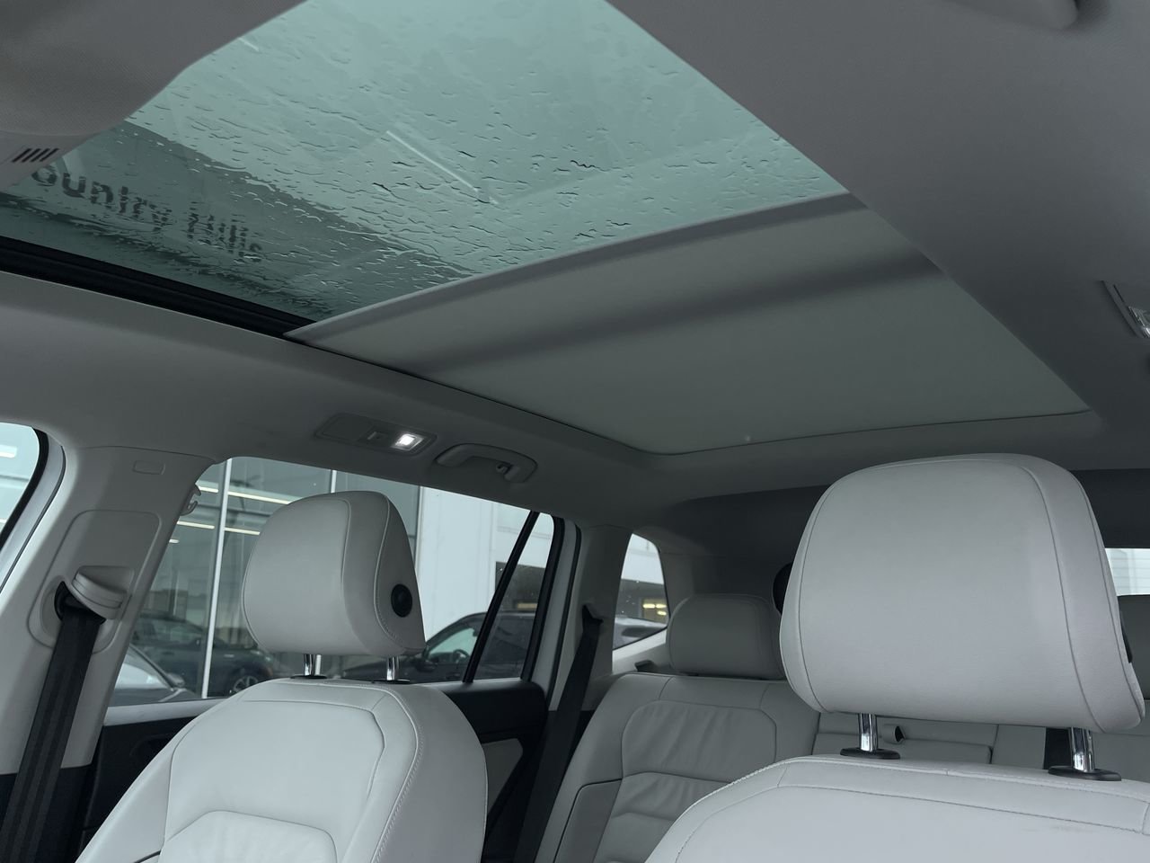 Certified Used 2019 Pure White Volkswagen Highline image 20