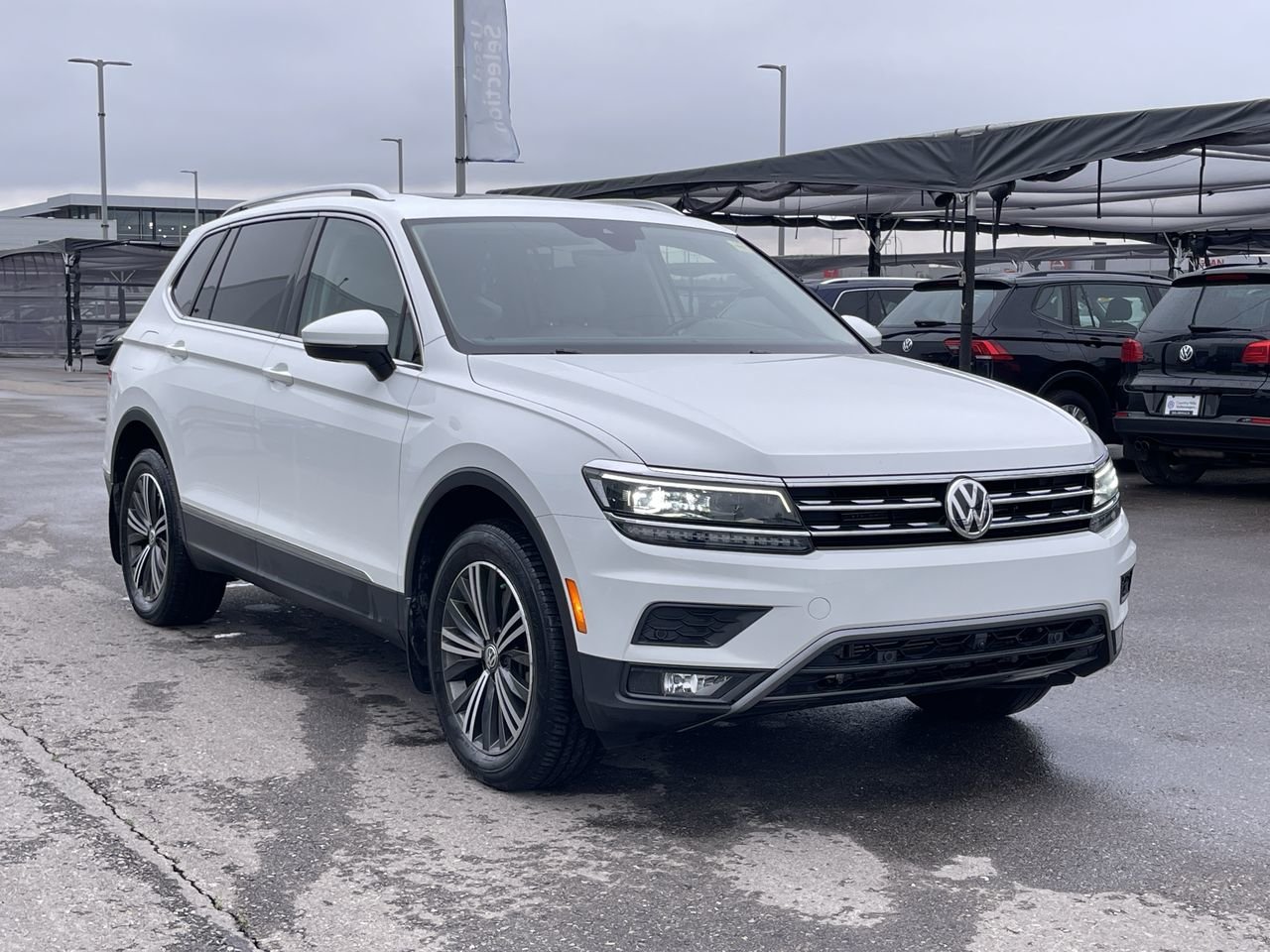 Certified Used 2019 Pure White Volkswagen Highline image 16