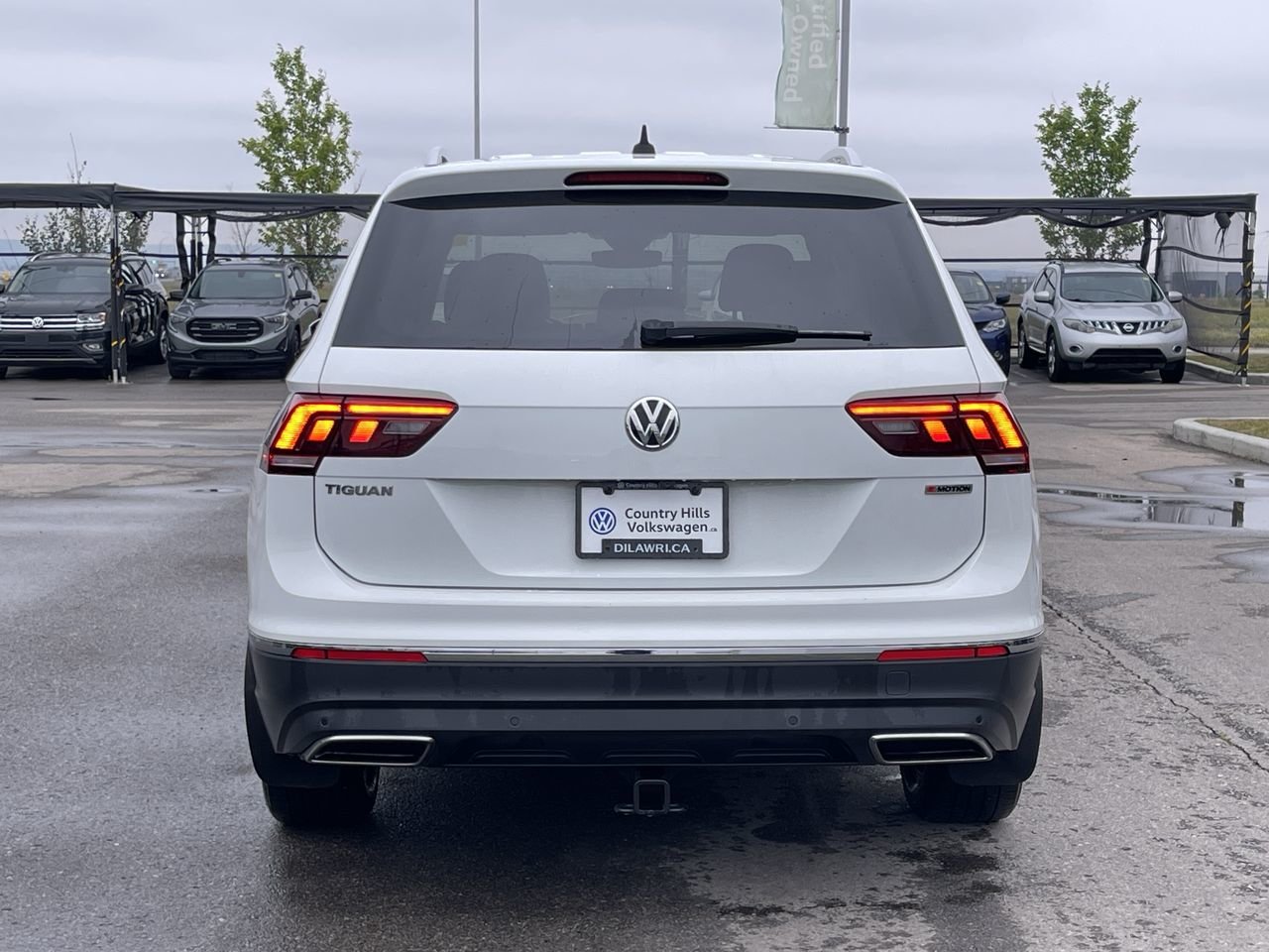 Certified Used 2019 Pure White Volkswagen Highline image 9