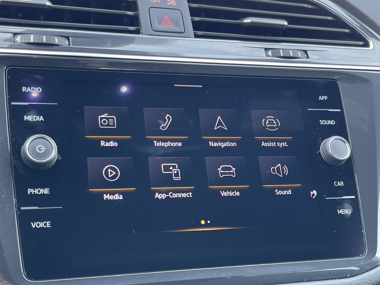 Certified Used 2022 Platinum Grey Met Volkswagen Comfortline R-Line Black Edition image 23